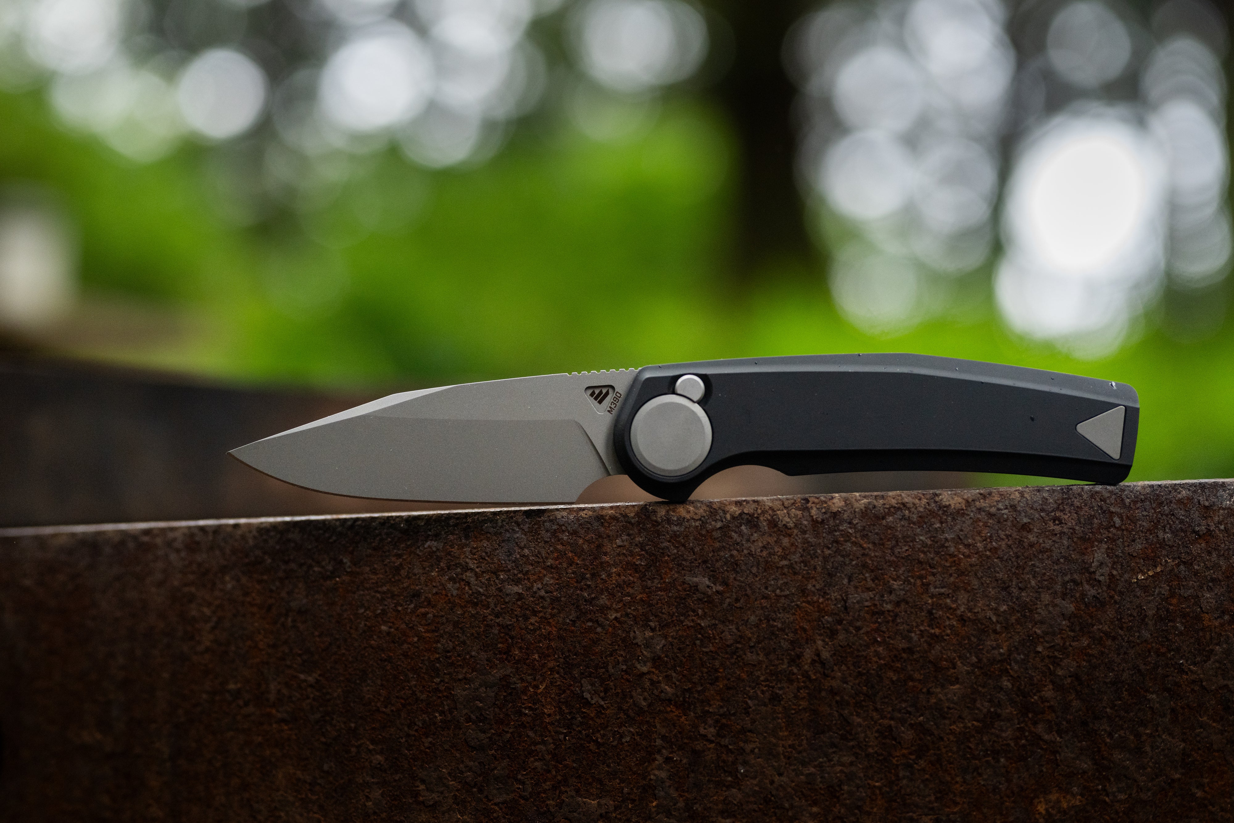 Madrone™ Clip Point EDC folding knife