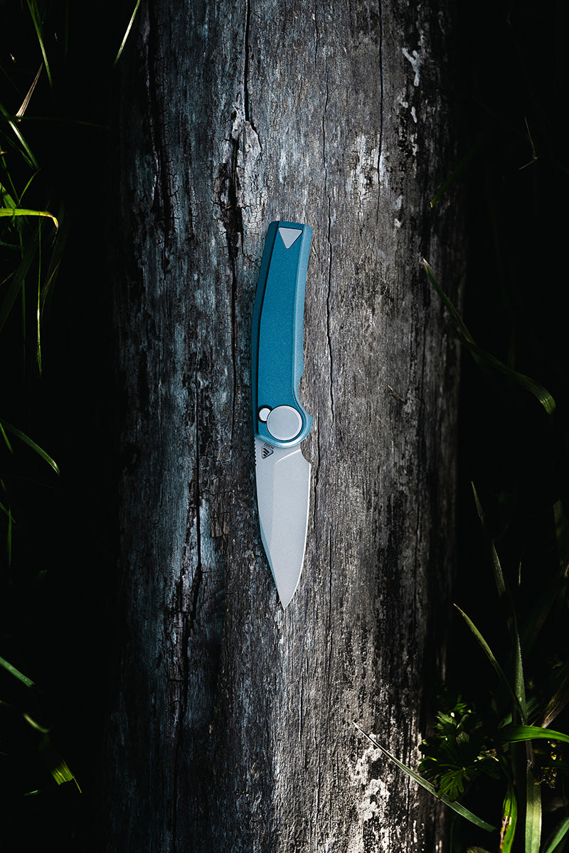 Madrone™ Clip Point EDC folding knife