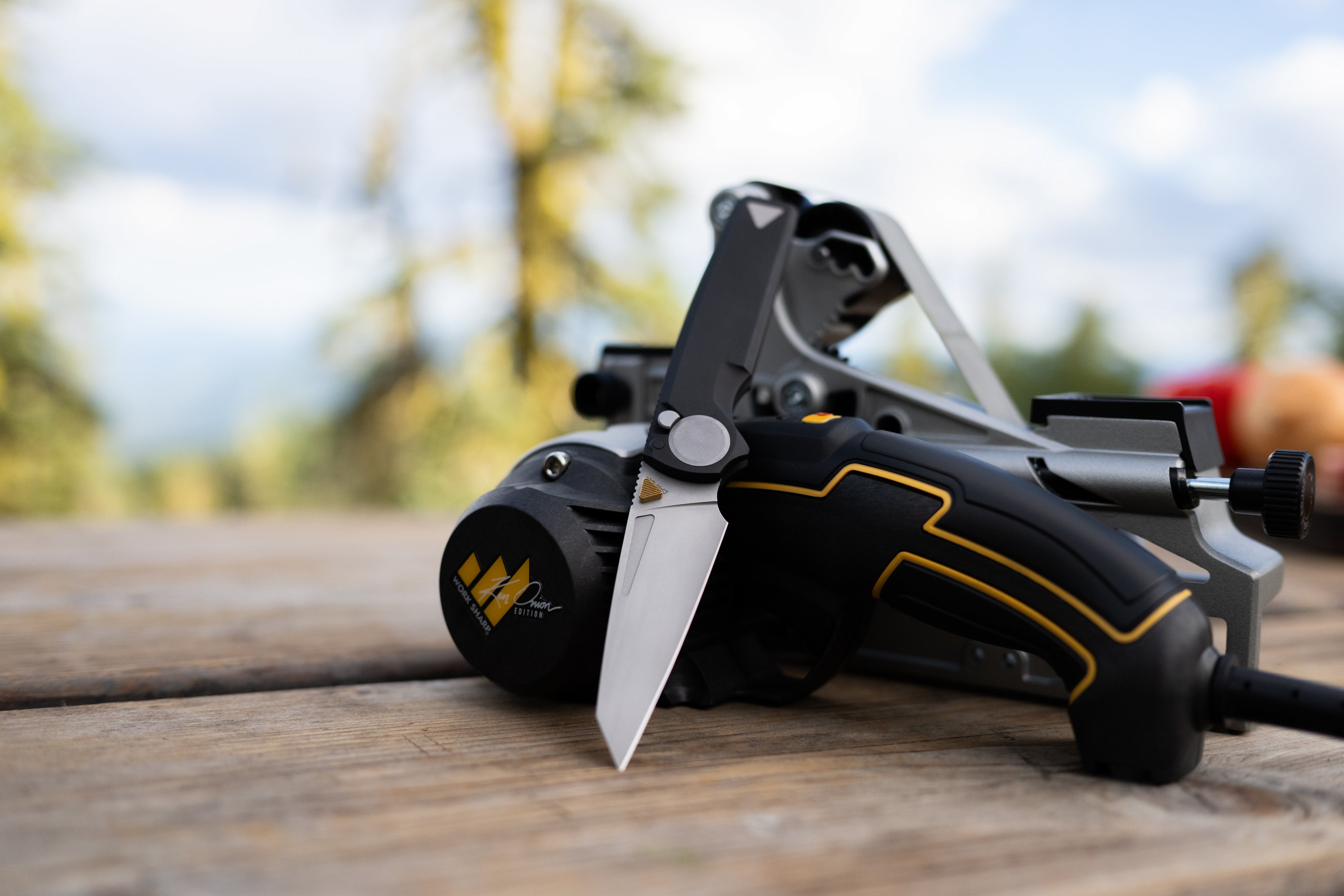 RMX™ Thumbstud Reverse Tanto, CPM-3V