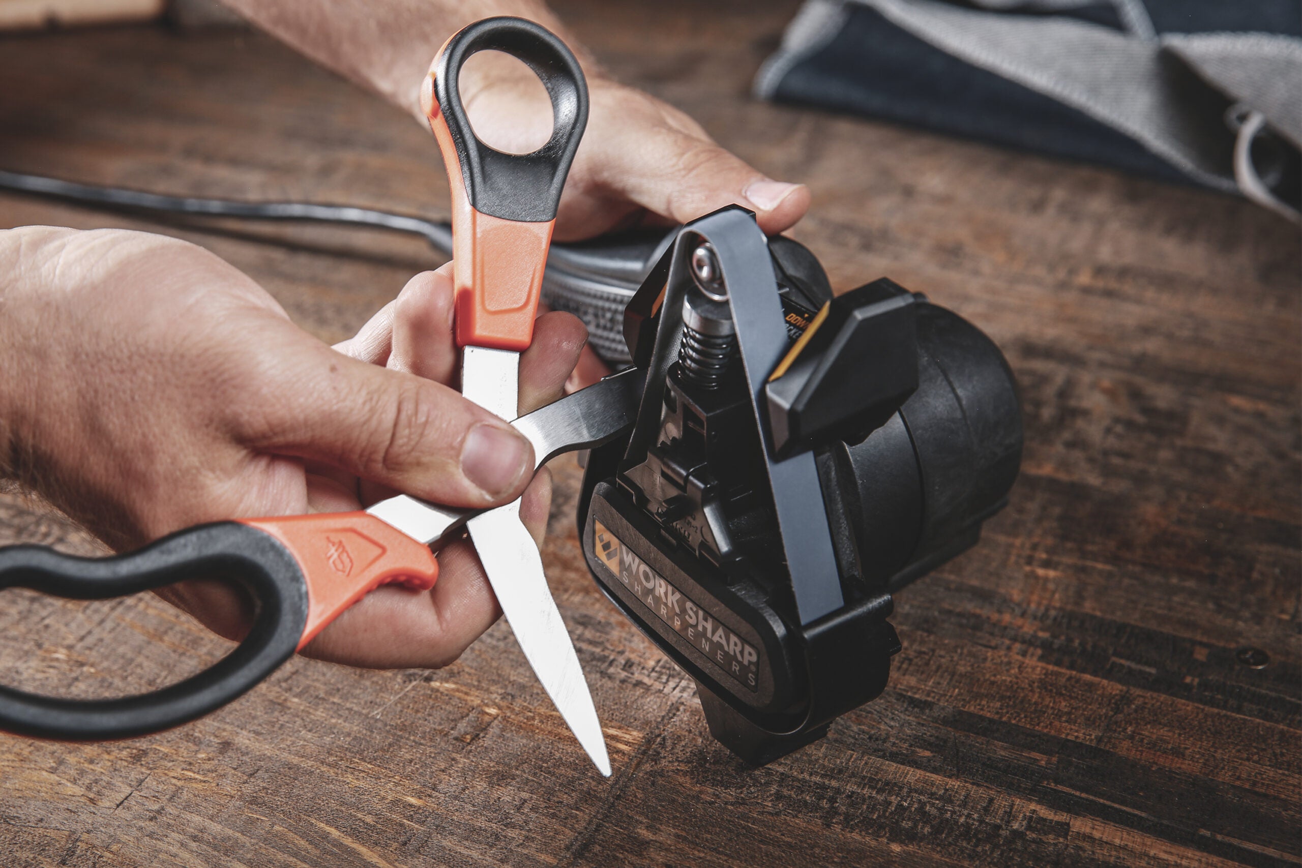 Scissor Sharpening – the workroom